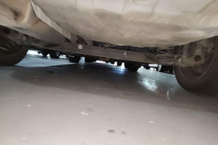 Used Dongfeng Aeolus A60 2016 1.5L Manual Luxury Version Chassis Rear