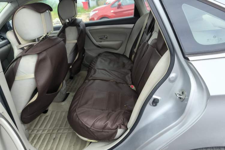 Used Dongfeng Aeolus A60 2016 1.5L Automatic Luxury Version Interior 1