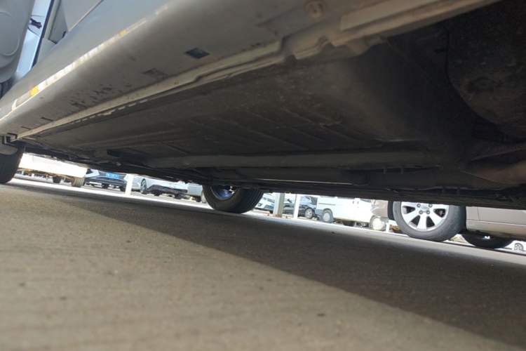 Used Dongfeng Aeolus A60 2016 1.6L Automatic Luxury Model Left Side Sill