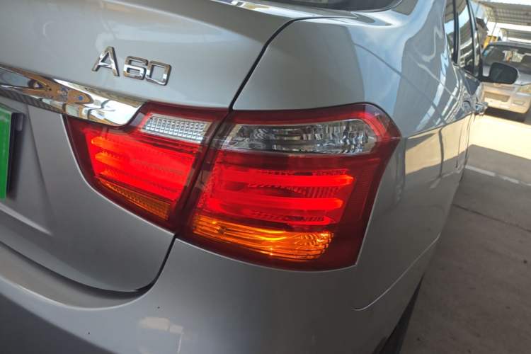 Used Dongfeng Aeolus A60 2016 1.6L Automatic Luxury Model Right Rear Taillight