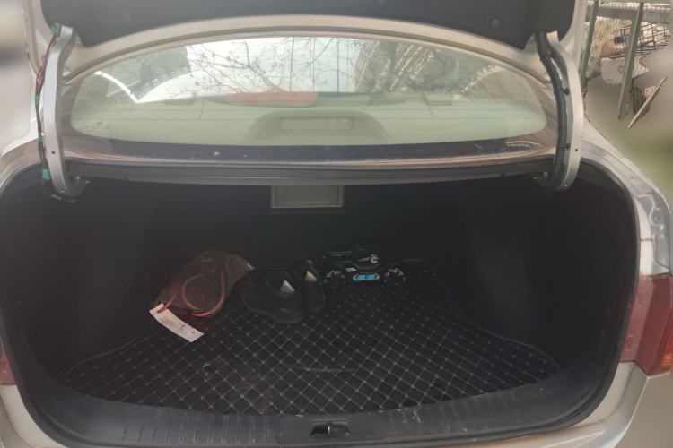 Used Dongfeng Aeolus A60 2016 1.6L Automatic Luxury Model Trunk