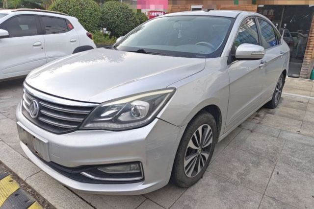 Dongfeng Aeolus A60 2016 1.6L Automatic Luxury Model مستعملة