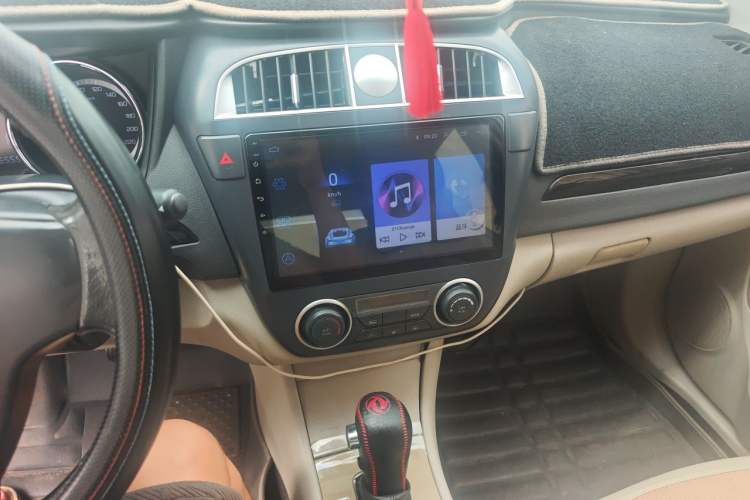 Used Dongfeng Aeolus A60 2016 1.6L Automatic Luxury Model Audio And AC Panel