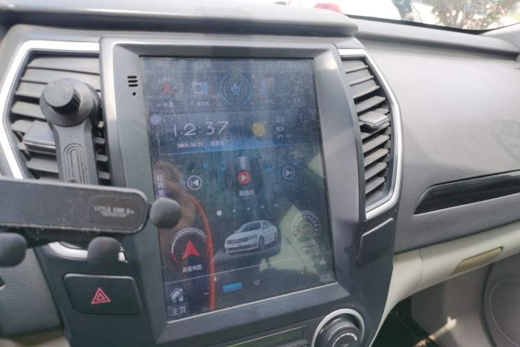 Used Dongfeng Aeolus A60 2016 1.5L Manual Luxury Version Audio And AC Panel