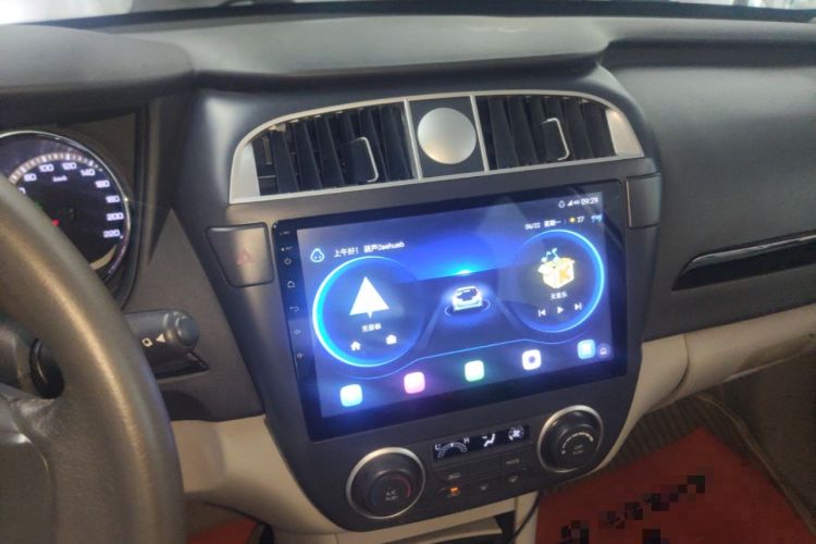 Used Dongfeng Aeolus A60 2016 1.6L Automatic Luxury Model Audio And AC Panel