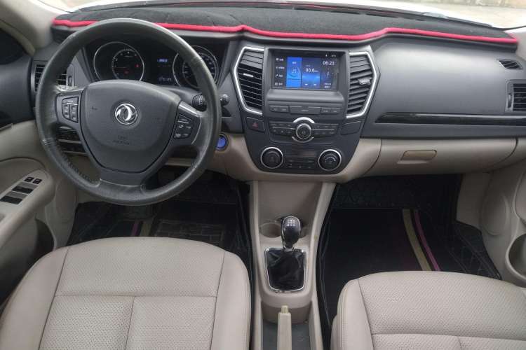 Used Dongfeng Aeolus A60 2016 1.4T Manual Luxury Model Center Console