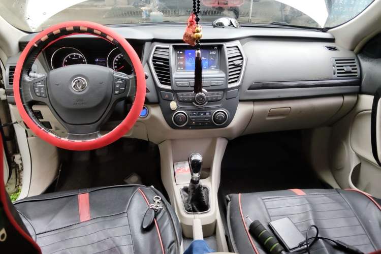 Used Dongfeng Aeolus A60 2016 1.5L Manual Luxury Version Center Console