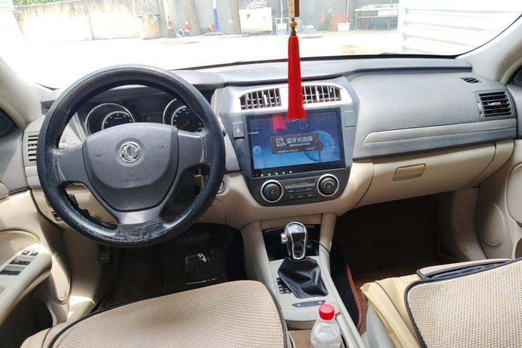 Used Dongfeng Aeolus A60 2016 1.5L Automatic Luxury Version Center Console