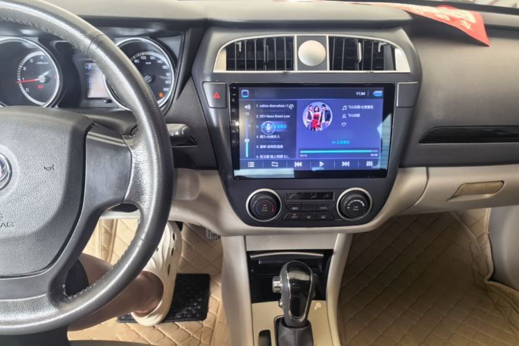 Used Dongfeng Aeolus A60 2016 1.6L Automatic Luxury Model Center Console