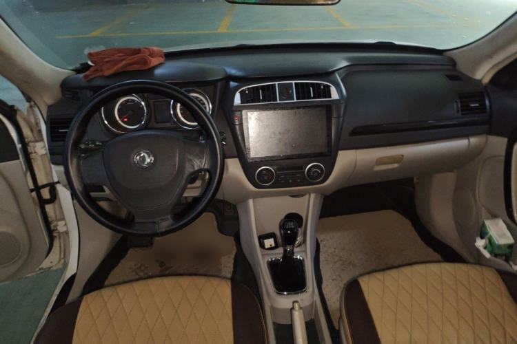 Used Dongfeng Aeolus A60 2016 1.5L Manual Luxury Model Center Console