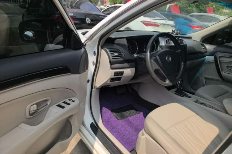 Used Dongfeng Aeolus A60 2016 1.6L Automatic Luxury Model Driver Seat