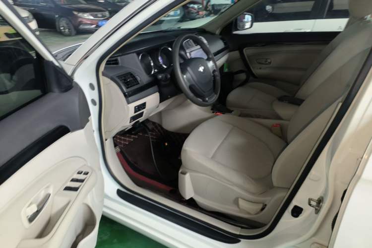Used Dongfeng Aeolus A60 2016 1.6L Automatic Luxury Model Driver Seat