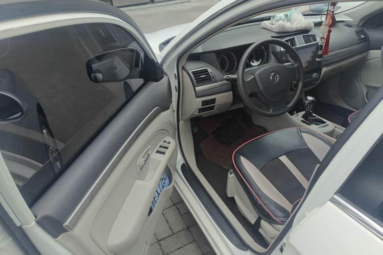 Used Dongfeng Aeolus A60 2016 1.5L Automatic Luxury Version Driver Seat