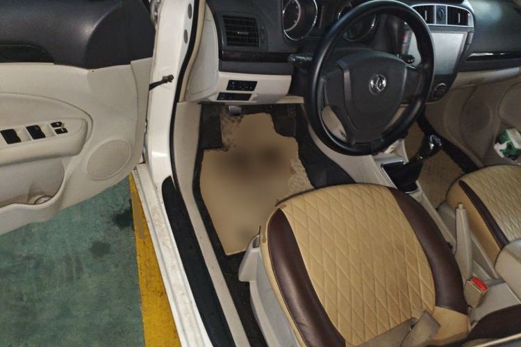Used Dongfeng Aeolus A60 2016 1.5L Manual Luxury Model Driver Seat