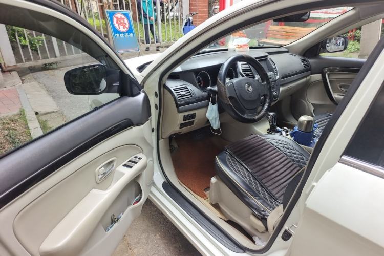 Used Dongfeng Aeolus A60 2016 1.6L Automatic Luxury Model Driver Seat