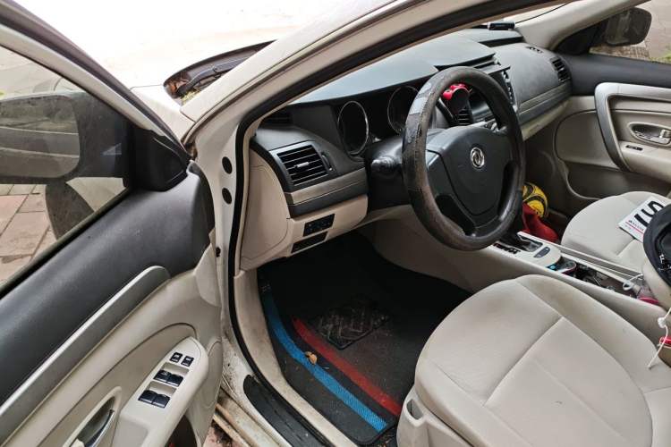 Used Dongfeng Aeolus A60 2016 1.5L Automatic Luxury Version Driver Seat
