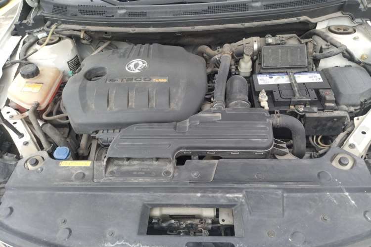 Used Dongfeng Aeolus A60 2016 1.4T Manual Luxury Model Engine Bay
