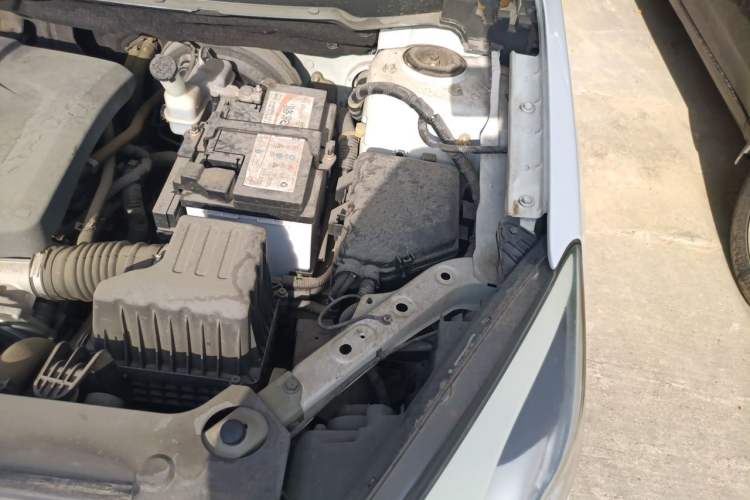 Used Dongfeng Aeolus A60 2016 1.5L Manual Luxury Version Engine Bay Left