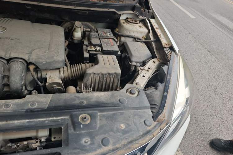 Used Dongfeng Aeolus A60 2016 1.5L Manual Luxury Model Engine Bay Left