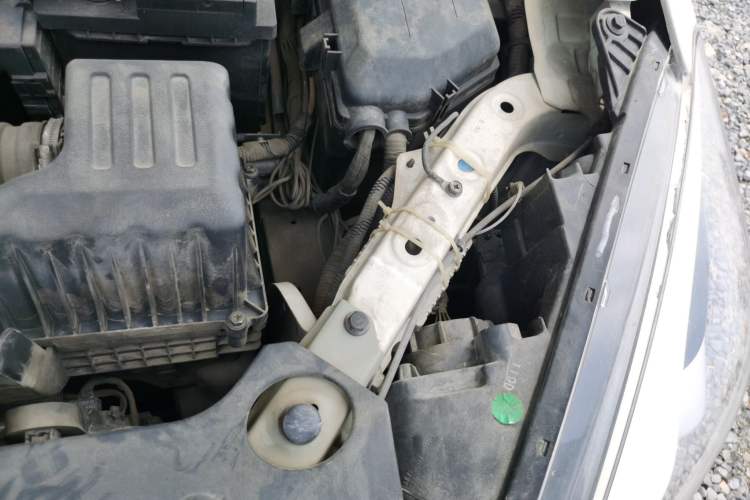 Used Dongfeng Aeolus A60 2016 1.5L Manual Luxury Version Engine Bay Left
