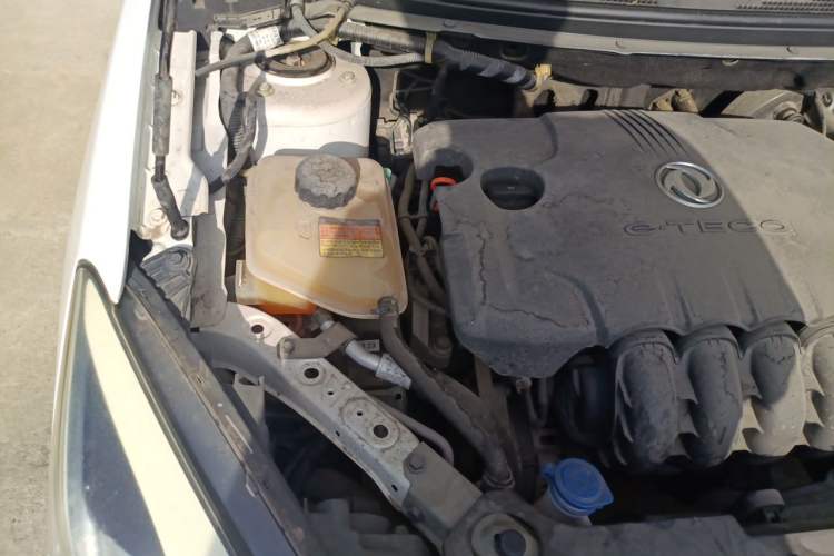 Used Dongfeng Aeolus A60 2016 1.5L Manual Luxury Version Engine Bay Right