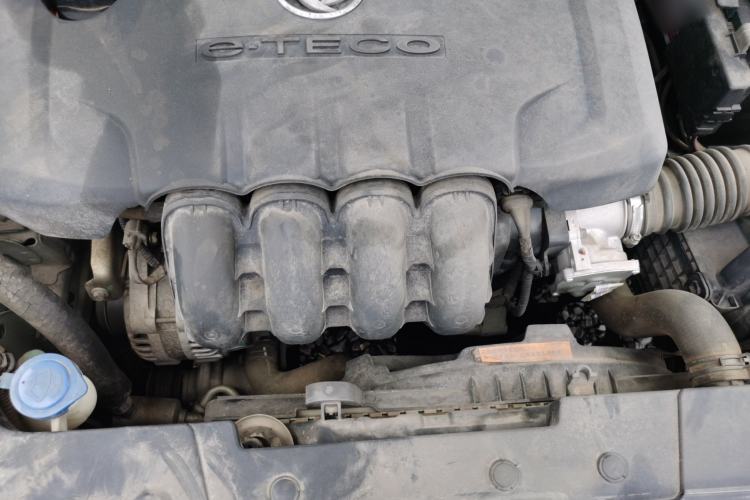 Used Dongfeng Aeolus A60 2016 1.5L Manual Luxury Version Engine Bay