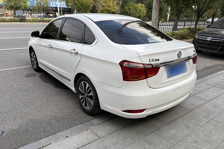 Used Dongfeng Aeolus A60 2016 1.5L Manual Luxury Version Exterior 2