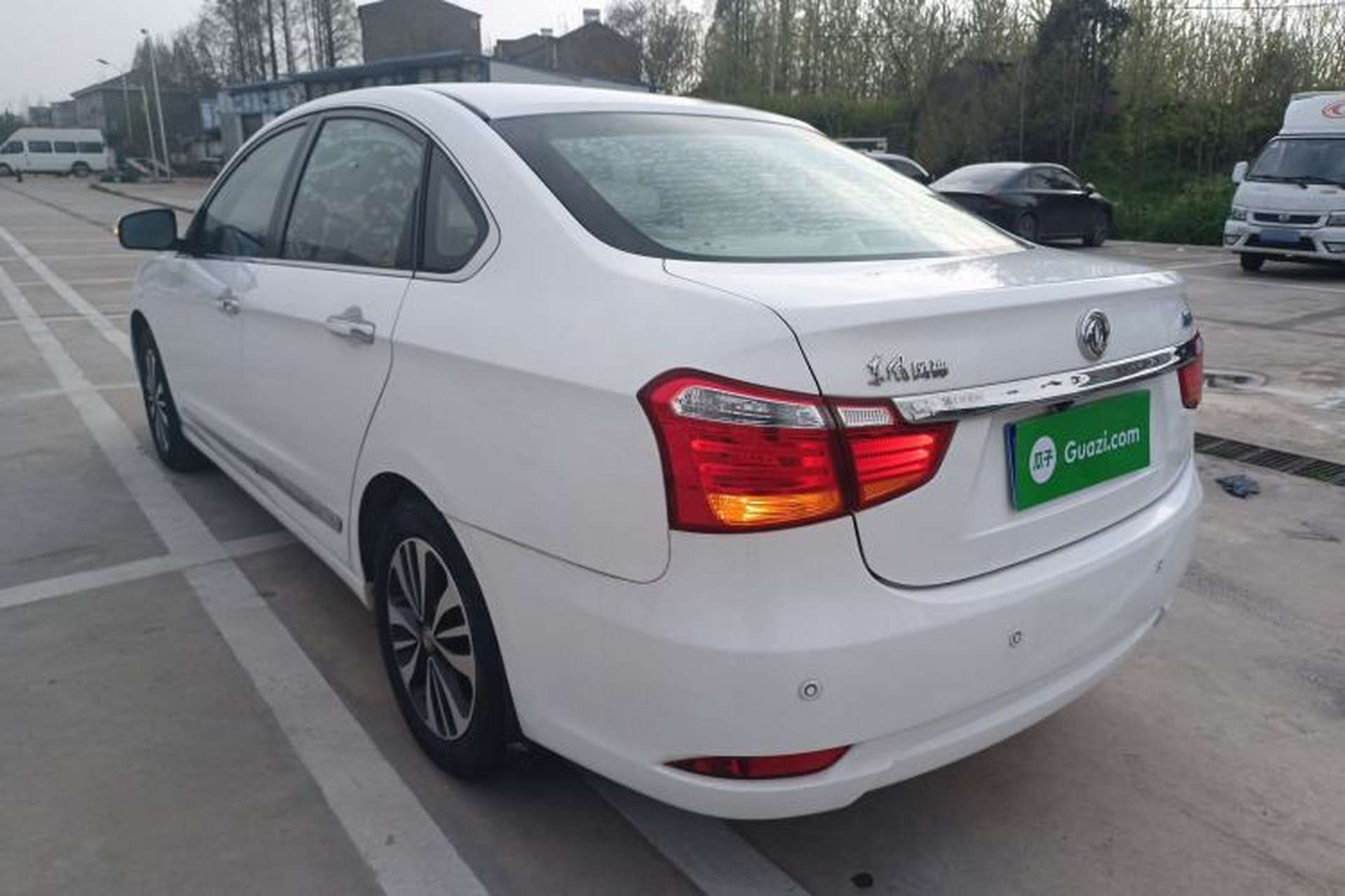 Used Dongfeng Aeolus A60 2016 1.6L Automatic Luxury Model Exterior 2