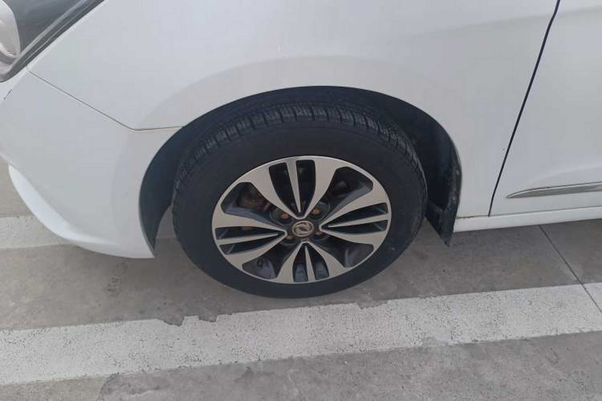 Used Dongfeng Aeolus A60 2016 1.6L Automatic Luxury Model Exterior 4