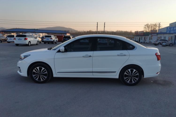 Used Dongfeng Aeolus A60 2016 1.6L Automatic Luxury Model Exterior 5