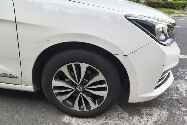 Used Dongfeng Aeolus A60 2016 1.5L Automatic Luxury Version Exterior 7