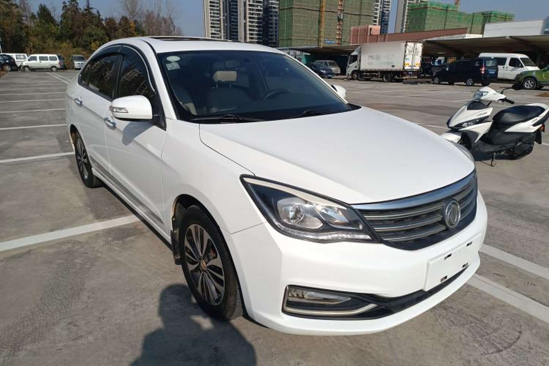 Used Dongfeng Aeolus A60 2016 1.5L Manual Luxury Version Front Right 45 Deg
