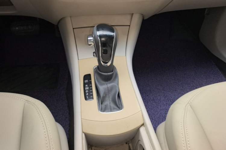 Used Dongfeng Aeolus A60 2016 1.6L Automatic Luxury Model Gear Lever
