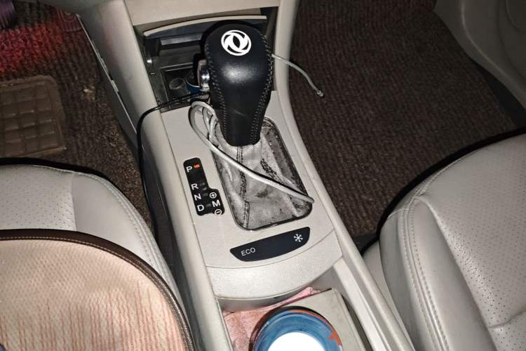 Used Dongfeng Aeolus A60 2016 1.6L DCT Luxury Version Gear Lever