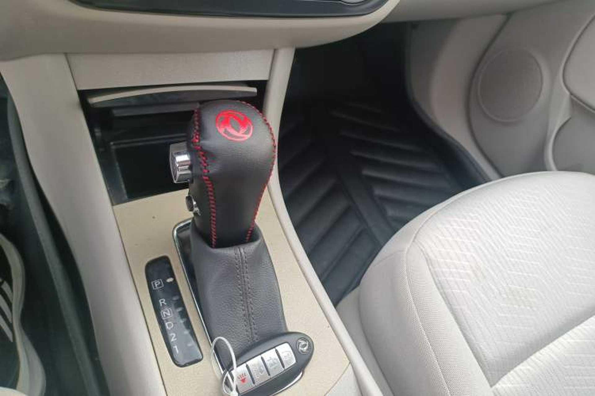 Used Dongfeng Aeolus A60 2016 1.6L Automatic Luxury Model Gear Lever