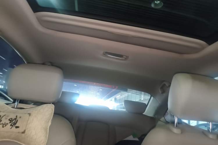 Used Dongfeng Aeolus A60 2016 1.5L Manual Luxury Version Headliner
