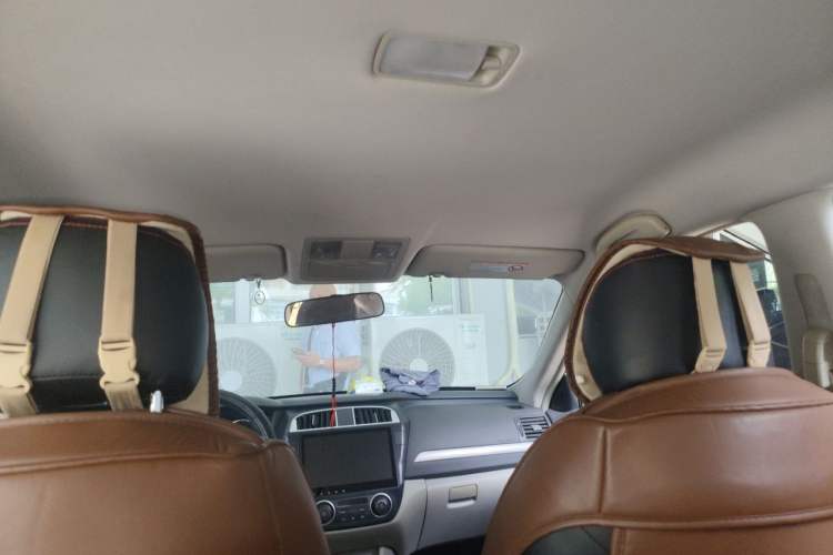 Used Dongfeng Aeolus A60 2016 1.5L Manual Luxury Model Headliner
