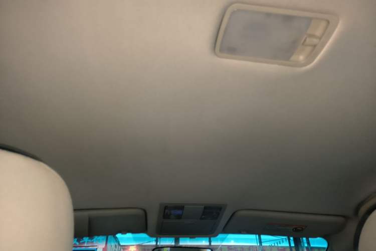 Used Dongfeng Aeolus A60 2016 1.6L Automatic Luxury Model Headliner