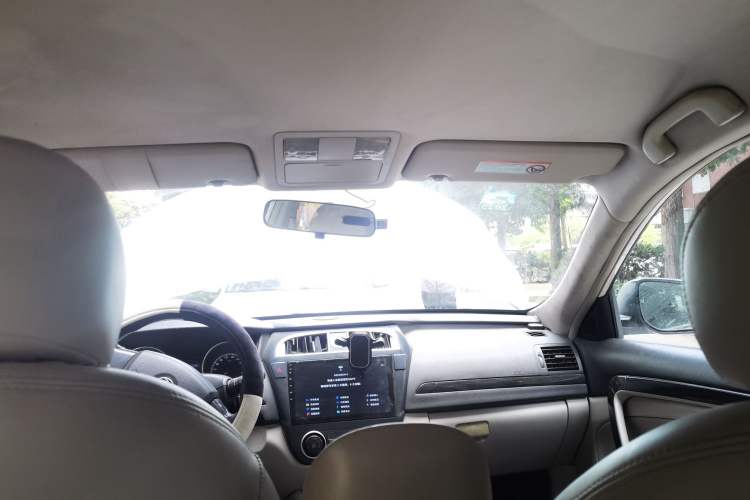 Used Dongfeng Aeolus A60 2016 1.6L Automatic Luxury Model Headliner