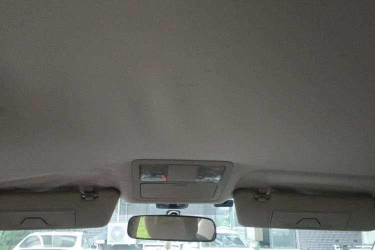 Used Dongfeng Aeolus A60 2016 1.5L Automatic Luxury Version Headliner