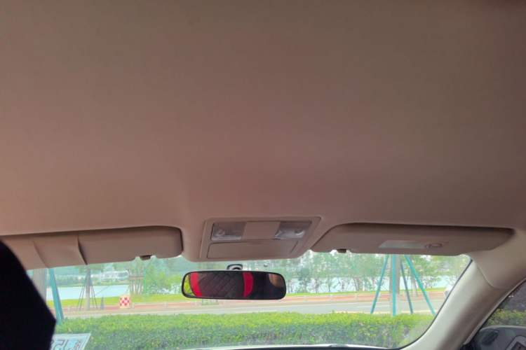 Used Dongfeng Aeolus A60 2016 1.6L Automatic Luxury Model Headliner