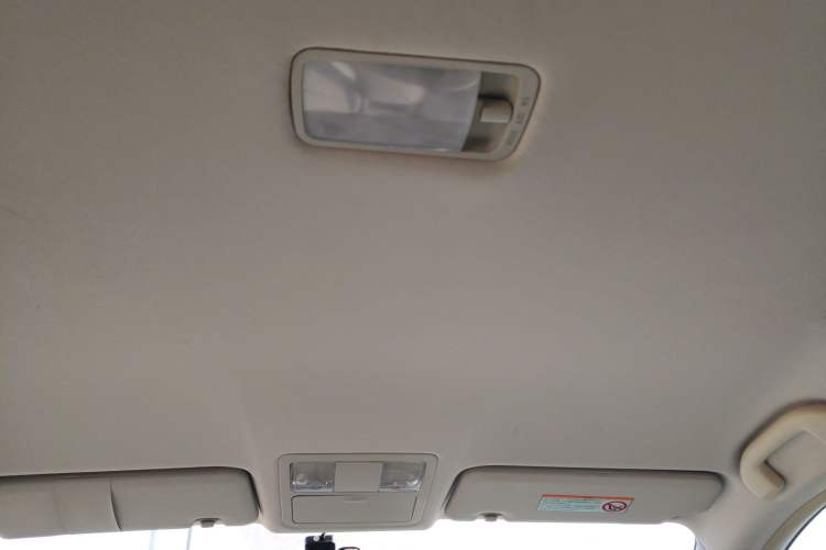 Used Dongfeng Aeolus A60 2016 1.5L Automatic Luxury Version Headliner