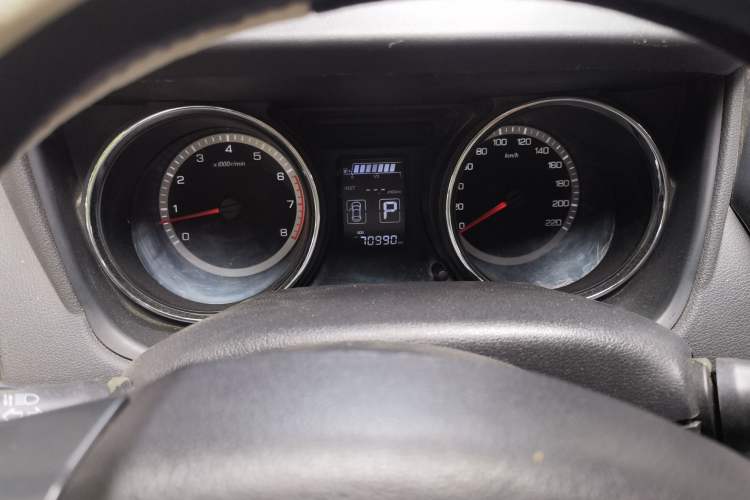 Used Dongfeng Aeolus A60 2016 1.6L Automatic Luxury Model Instrument Cluster