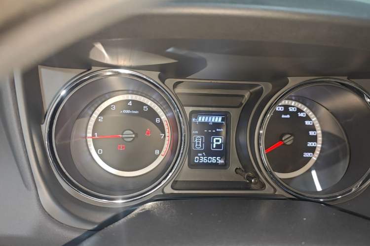 Used Dongfeng Aeolus A60 2016 1.6L Automatic Luxury Model Instrument Cluster