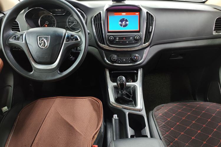 Used Dongfeng Aeolus A60 2016 1.5L Manual Luxury Version Interior 1