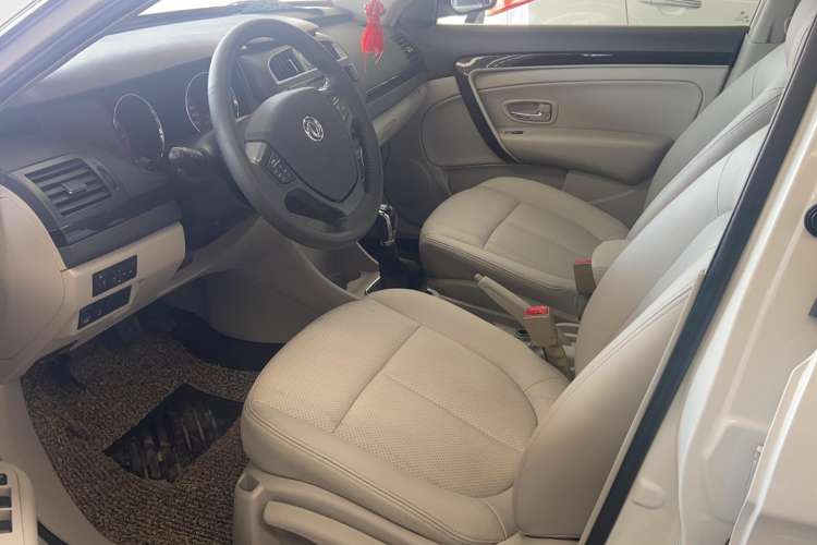 Used Dongfeng Aeolus A60 2016 1.5L Manual Luxury Version Interior 1