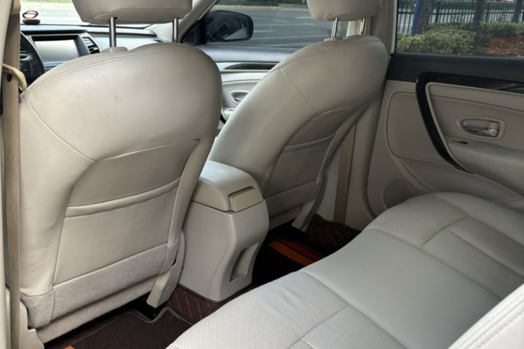 Used Dongfeng Aeolus A60 2016 1.5L Manual Luxury Version Interior 3