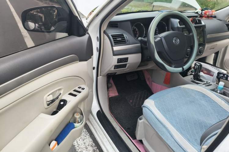 Used Dongfeng Aeolus A60 2016 1.5L Automatic Luxury Version Interior 3