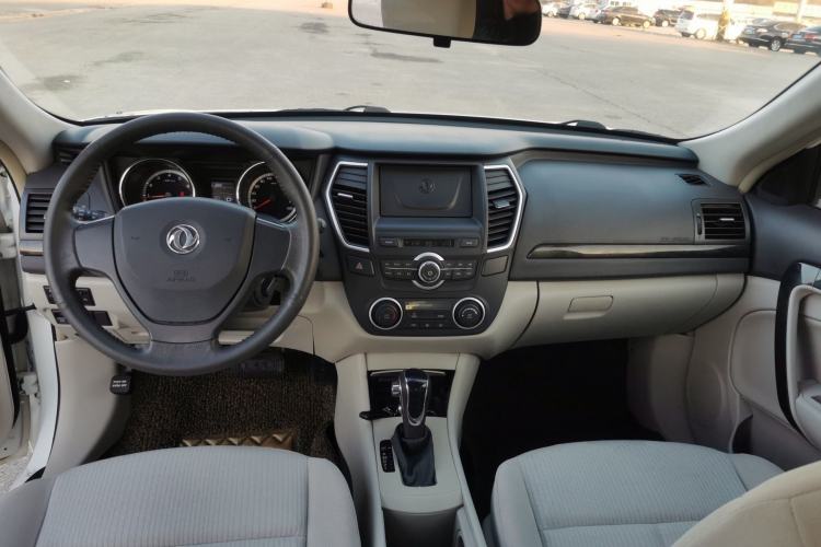 Used Dongfeng Aeolus A60 2016 1.6L Automatic Luxury Model Interior 3