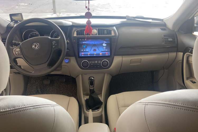 Used Dongfeng Aeolus A60 2016 1.5L Manual Luxury Version Interior 3